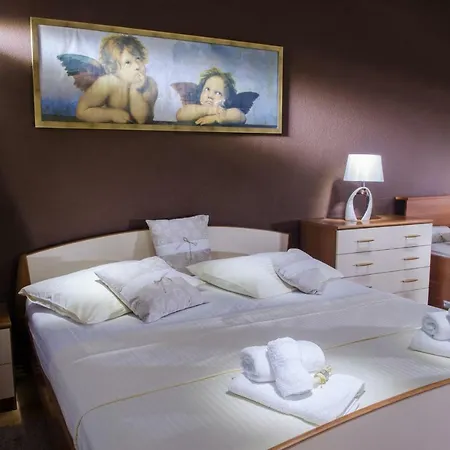 Modern Xxl 빌라 마카르스카