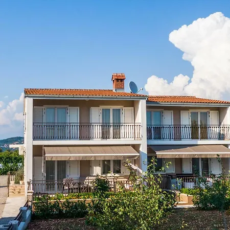 Villa Modern Xxl Katuni