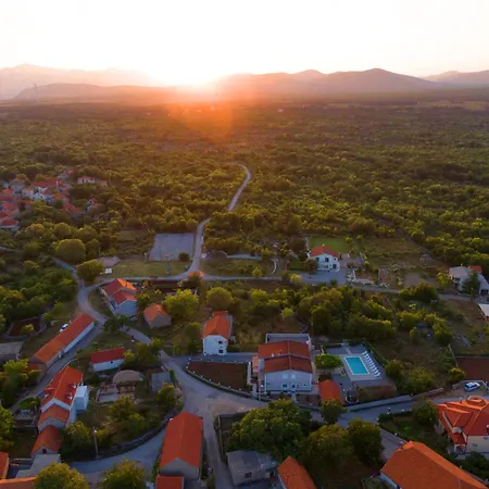 Modern Xxl Villa Makarska