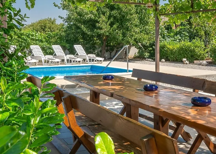 Vila Modern Xxl