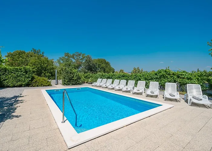 Vila Modern Xxl *